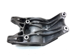 Mercedes Benz B-Class 246 (2011–2017) Front drive shaft bracket A6512200131 - 4