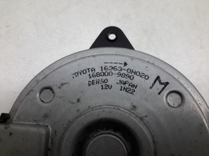 TOYOTA Auris E15 (2006–2012) Kühlerlüftermotor 163630N020 - 3