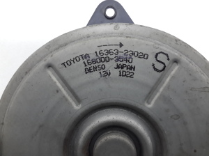 TOYOTA Yaris Verso (1999–2006) Kühlerlüftermotor 1636323020 - 2