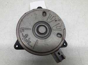 Kühlerlüftermotor - 1636323020