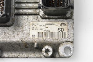Opel Corsa C (2000–2006) Calculateur moteur 55350552 - 2