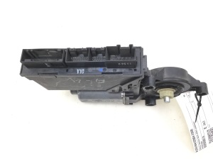  Rear side door window motor 