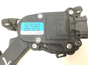 Volkswagen Transporter T5 (2003–2015) Accelerator pedal 7H1723503F - 2