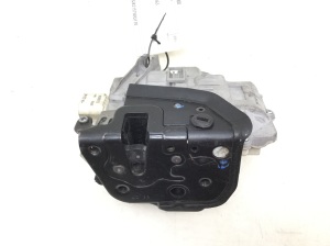AUDI A6 C6 (2004–2011) Rear side door lock 4F0839016 - 3