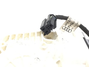 AUDI A6 C6 (2004–2011) Front door window regulator motor 4F0959802D - 2