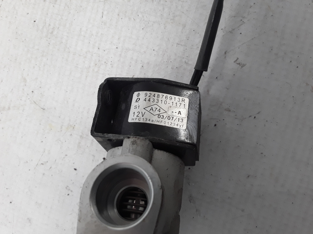 Used RENAULT Zoe Conditioner radiator sensor 924876913R