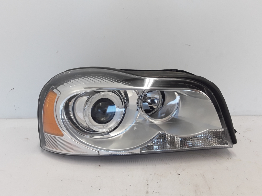 VOLVO XC90 1 generation (2002-2014) Front Right Headlight 31111187 22382956