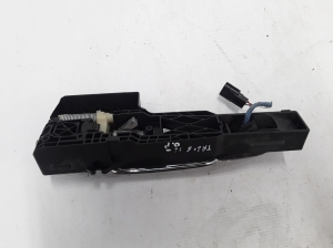 RENAULT Talisman II (2015–2026) Front door external opening handle and its details - 4