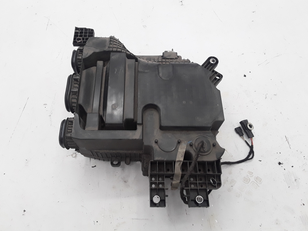 Used RENAULT Zoe Air conditioner compressor 295E39359R