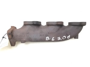  Exhaust manifold 