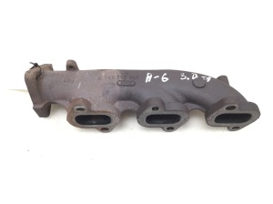  Exhaust manifold 