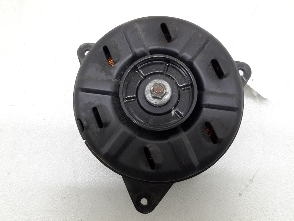 TOYOTA Previa (2000–2006) Kühlerlüftermotor 1636328170 TOYOTA Previa (2000–2006) Kühlerlüftermotor 1636328170