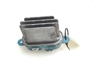 Cabin shoulder motor resistance - 7L0907521B
