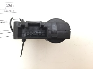  Interior shoulder valve motor 