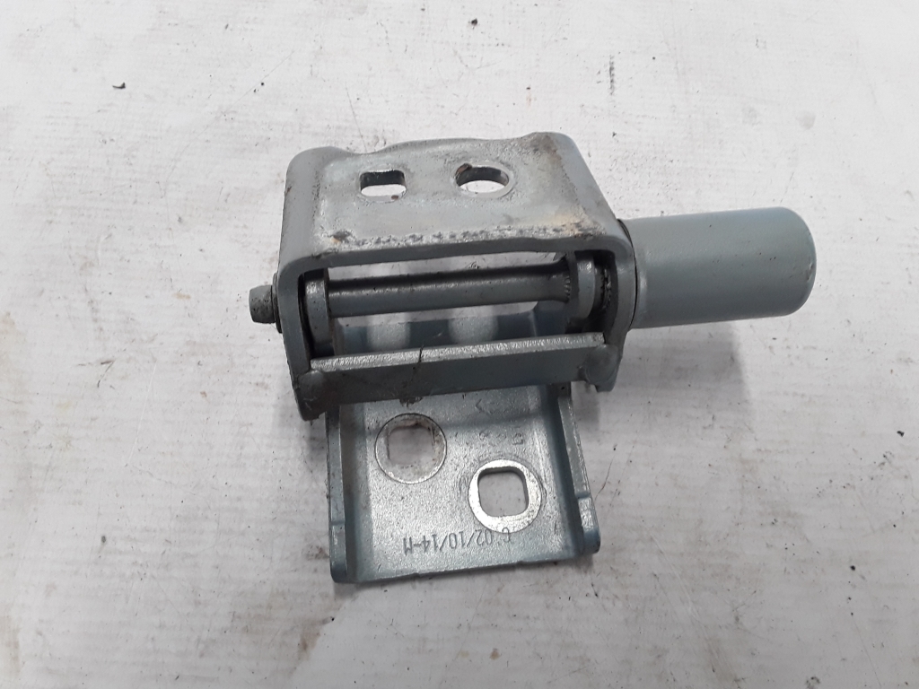 RENAULT Zoe 1 generation (2012-2023) Front Right Door Hinge 804202350R 22383335