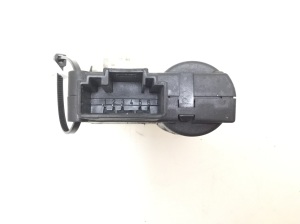  Interior shoulder valve motor 