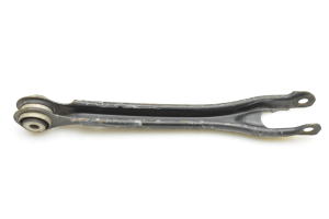 Mercedes Benz C-Class 205 (2014–2021) Tagumine õõtshoob A2043521205 - 2