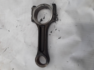  Connecting rod 