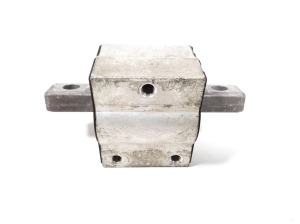 Mercedes Benz E-Class W212 (2009–2015) Engine mount A2122401918 - 3