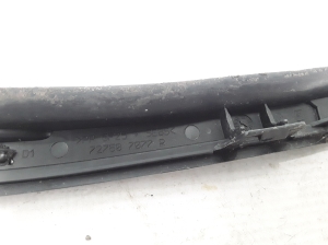  Windscreen strut outer 