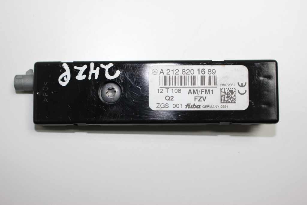 Mercedes Benz E-Class W212 (2009–2015) Antenna amplifier A2128201689 Mercedes Benz E-Class W212 (2009–2015) Antenna amplifier A2128201689