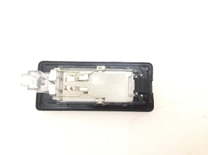Volkswagen Golf V (2003–2009) Kennzeichenbeleuchtung 5N0943021 - 2
