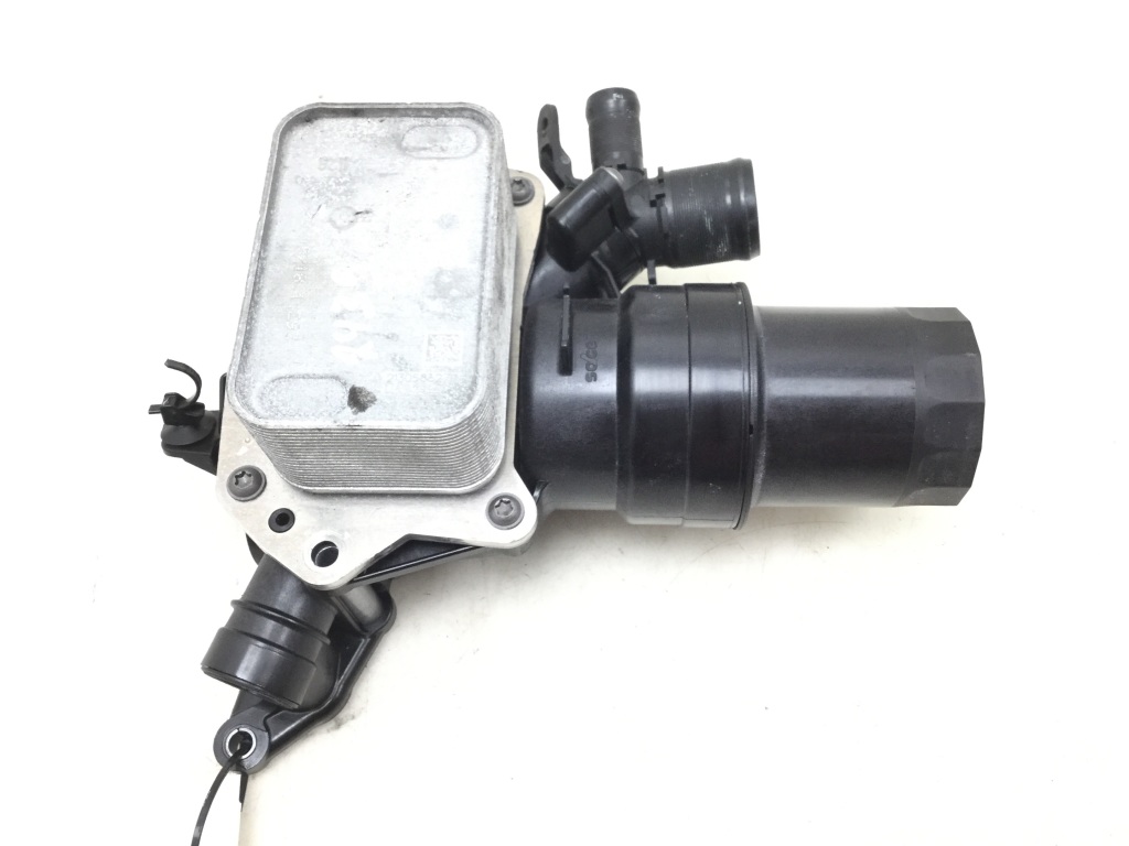 Used NISSAN Qashqai Oil filter housing