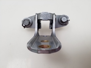 Mitsubishi Lancer Evolution (2003–2005) Esiukse ülemine hing MR302270 - 2