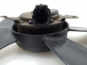  Cooling fan motor 