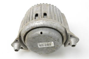 Mercedes Benz C-Class 204 (2007–2014) Mootoripadi A2122404217 - 3