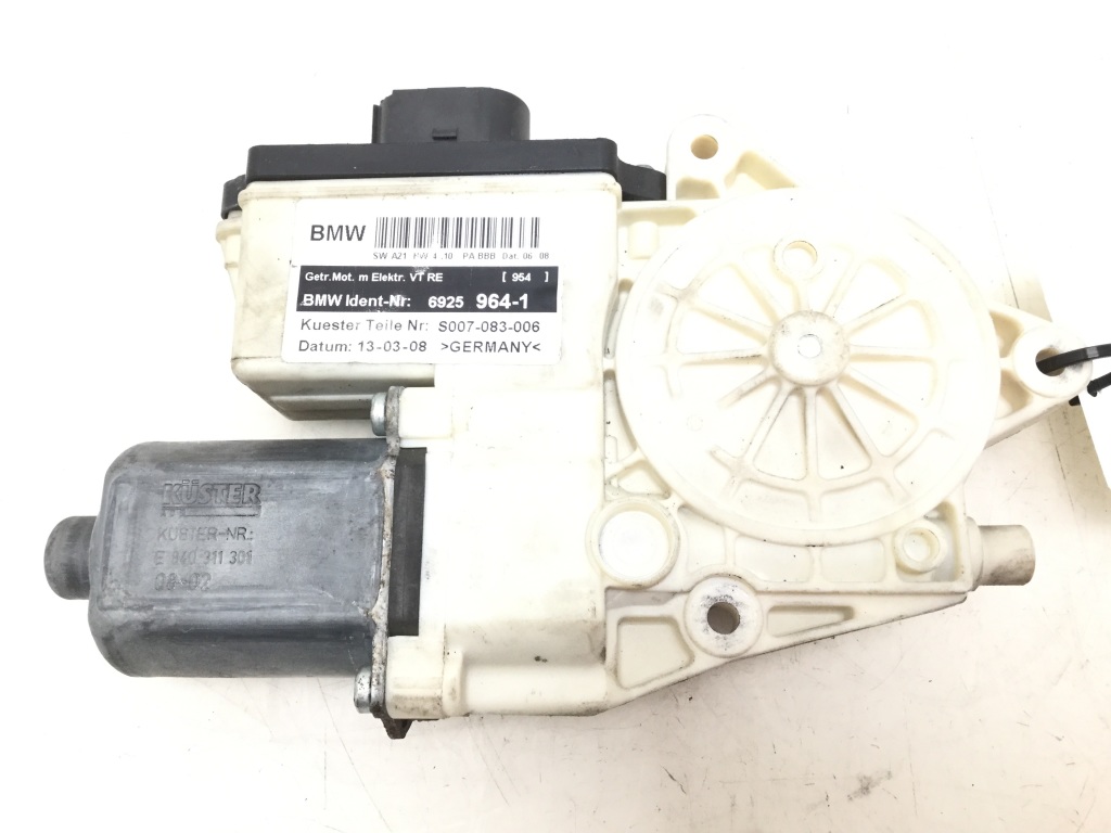 BMW X3 E83 (2003-2010) Front Right Door Window Control Motor 6925964 25113648