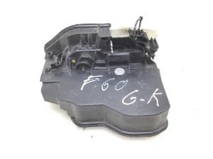 Rear side door lock - 7167075