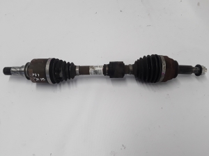   Arbre de transmission avant et ses composants  - 391015778R 