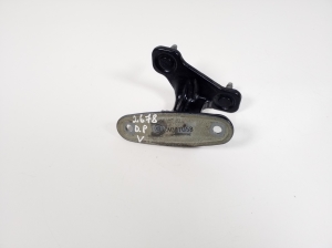 Mercedes Benz E-Class W212 (2009–2015) Front door top hinge A2047201637 - 3