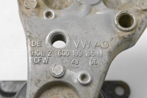 Volkswagen Polo IV (2001–2009) Ātrumkārbas kronšteins 6Q0199185N - 2