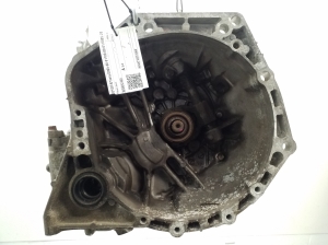 TOYOTA Yaris (2005–2011) Getriebe 3030052460 - 2
