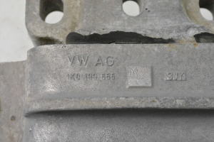 Volkswagen Touran I (2003–2010) Engine mount 1K0199555 - 2