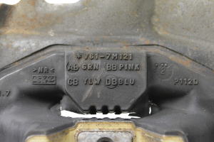 Ford Kuga (2008–2012) Mootori kinnitus V617M121 - 3
