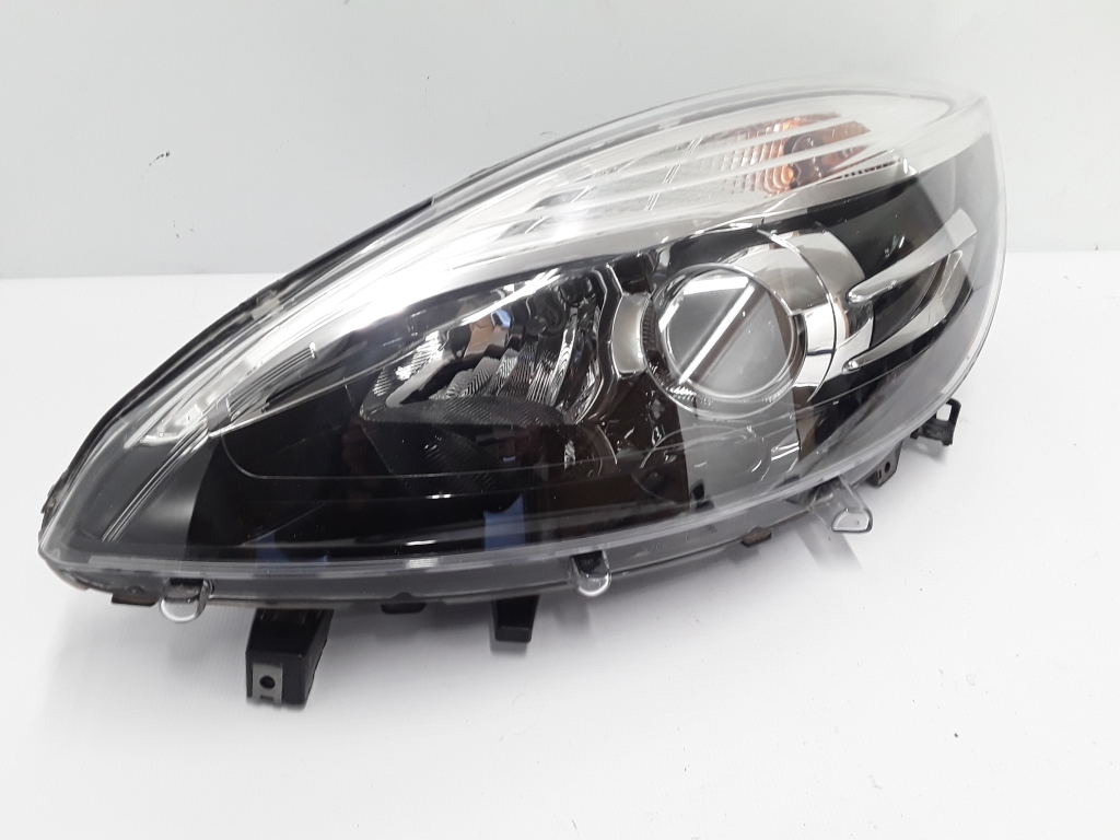 Used RENAULT Scenic Headlights 260601946R