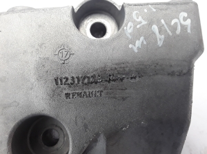  Engine holder 