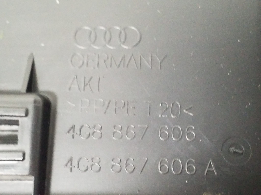 AUDI A7 C7/4G (2010-2020) Csomagtérajtó díszítőléce 4G8867606 21899528