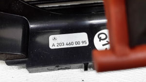 Mercedes Benz C-Class 203 (2000–2007) Stūres statņa apdare A2034600095 - 3