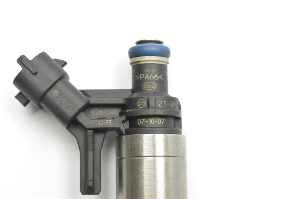 Used Peugeot 308 Fuel injector 0261500029