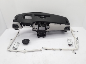 Armaturenbrett und seine Teile - 681002490R