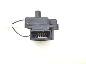 Mercedes Benz C-Class 203 (2000–2007) Salongi soojenduse klapi mootor A2038201642 - 2