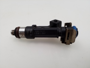   Fuel injector 