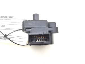 Mercedes Benz C-Class 203 (2000–2007) Salongi soojenduse klapi mootor A2038201642 - 2