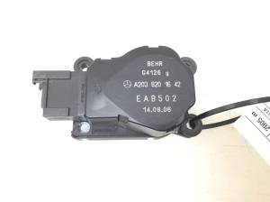 Stellmotor Heizungsklappe - A2038201642