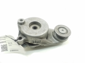   Strap tensioner 