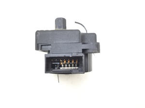 Mercedes Benz C-Class 203 (2000–2007) Salongi soojenduse klapi mootor A2038201642 - 2